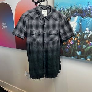 Youngla rolled fitted button up